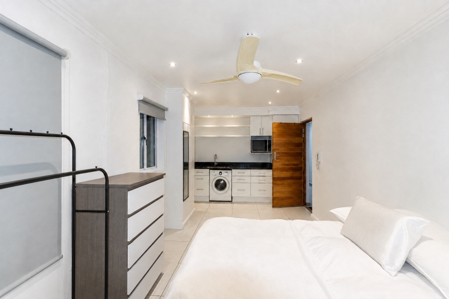0 Bedroom Property for Sale in Sea Point Western Cape